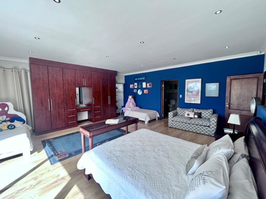 4 Bedroom Property for Sale in Jeffreys Bay Central Eastern Cape